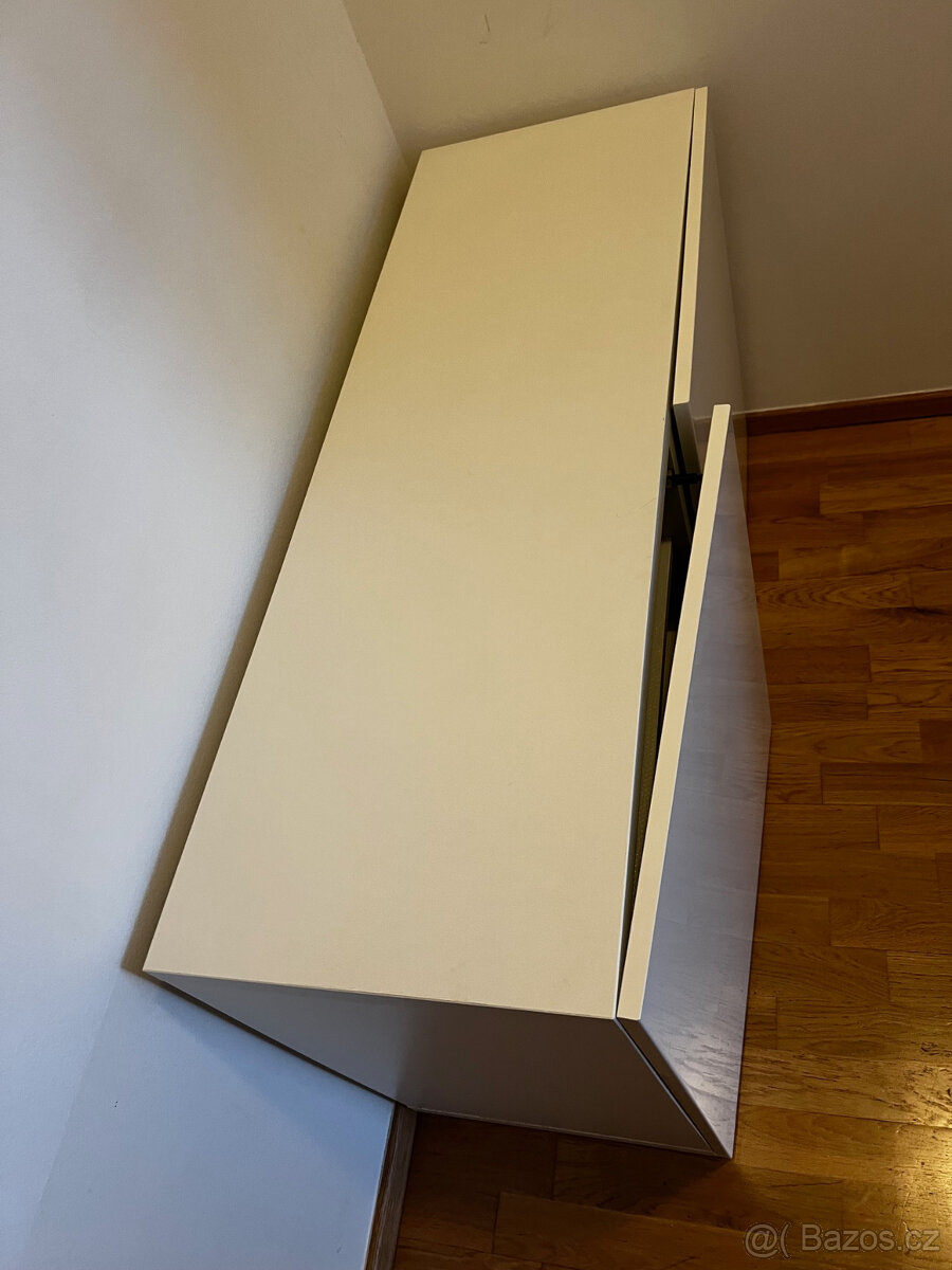 IKEA BESTÅ + Bílá/Selsviken lesklá dvířka - 5