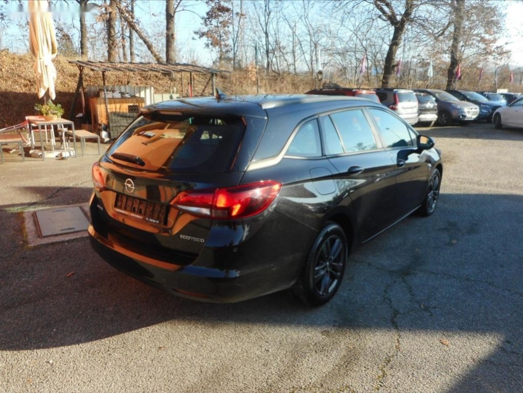 Opel Astra,1,6 CDTi SPORT TOURER - 5