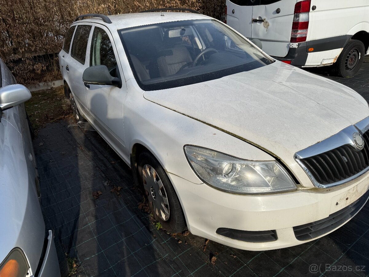 Škoda Octavia 1.6i kombi - 5
