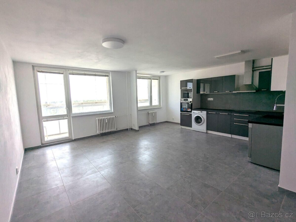 Pronájem bytu 3+kk s balkónem v ulici Josefa Ševčíka 938/46 - 5