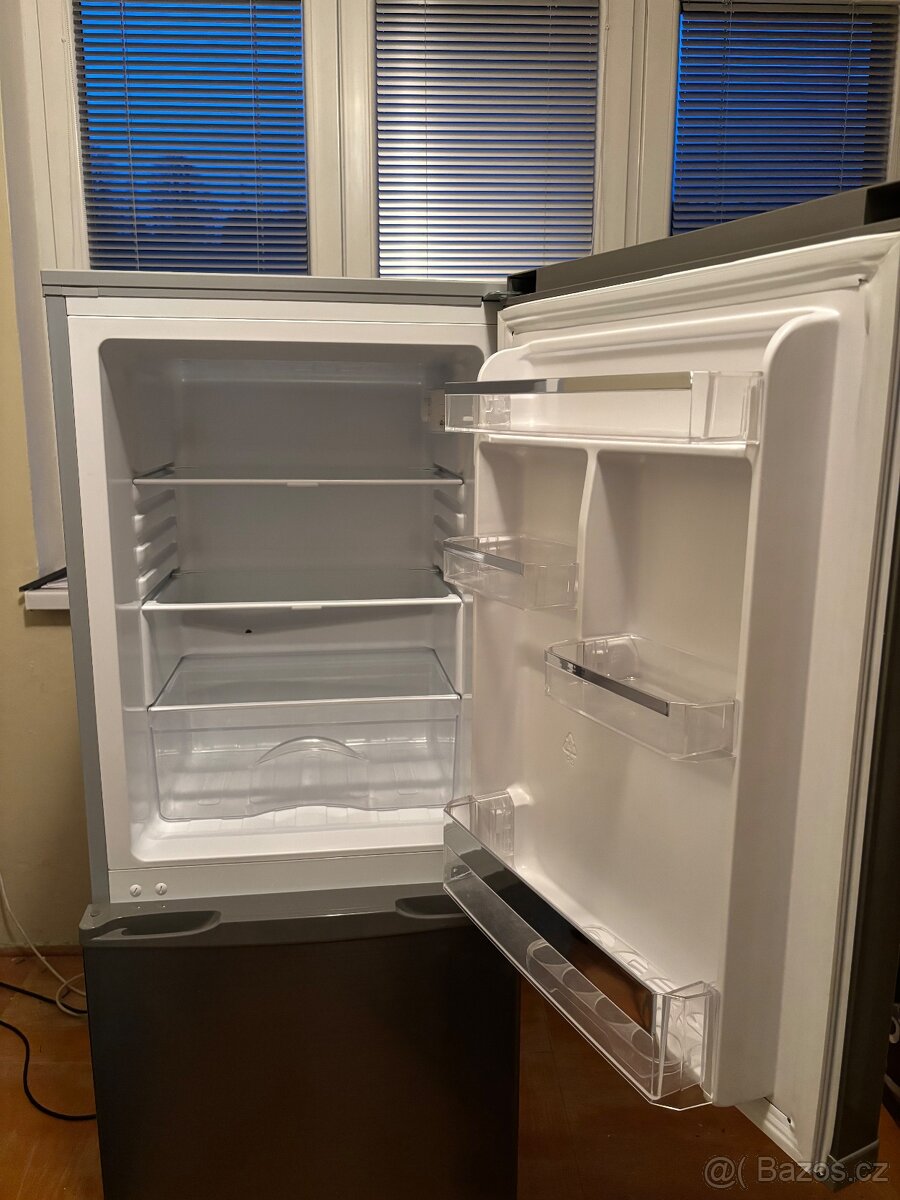 Chladnička s mrazničkou Goddess - nerez - 5