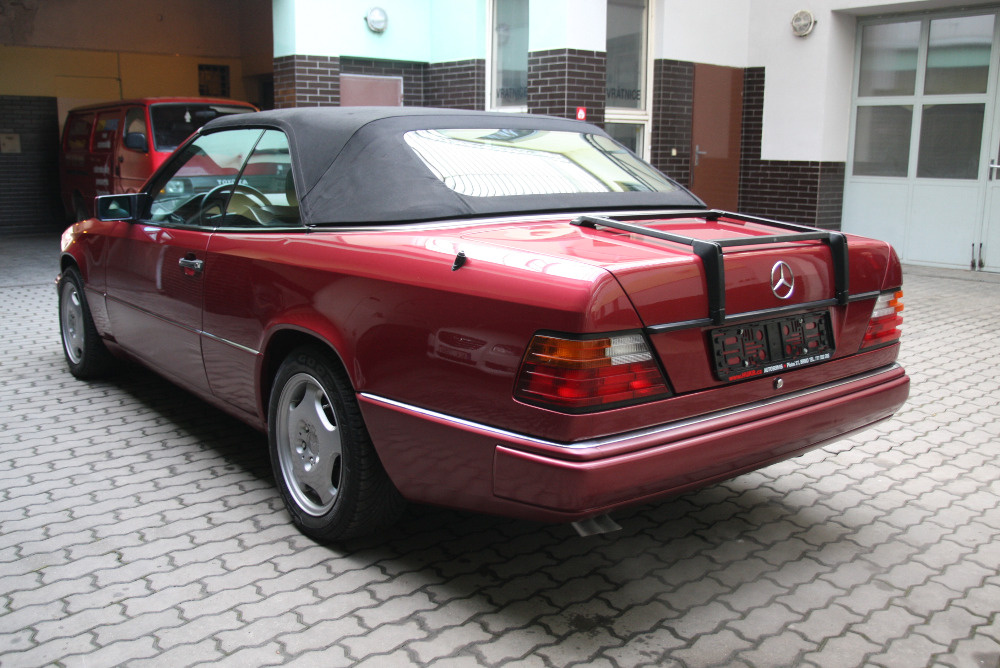 Mercedes Benz 124 300 CE 24V Cabrio - 5