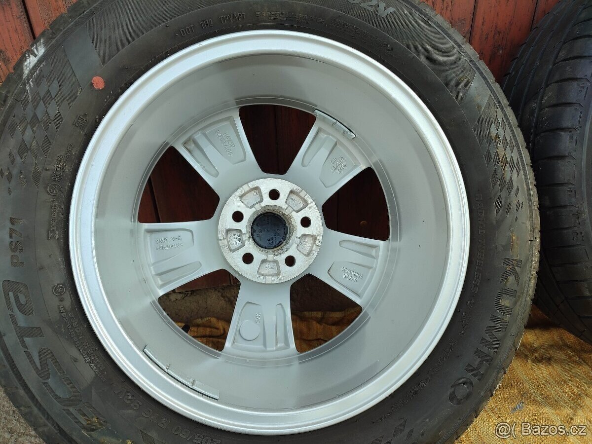 NOVÁ letní sada Škoda Kamiq 5x100 r16 pneu Kumho 205/60 r16 - 5