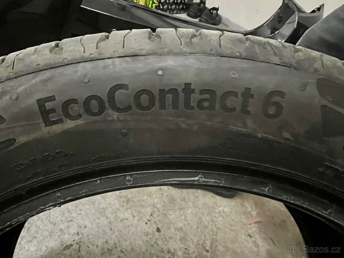 Letní pneu Continental R18 245/45 - 5