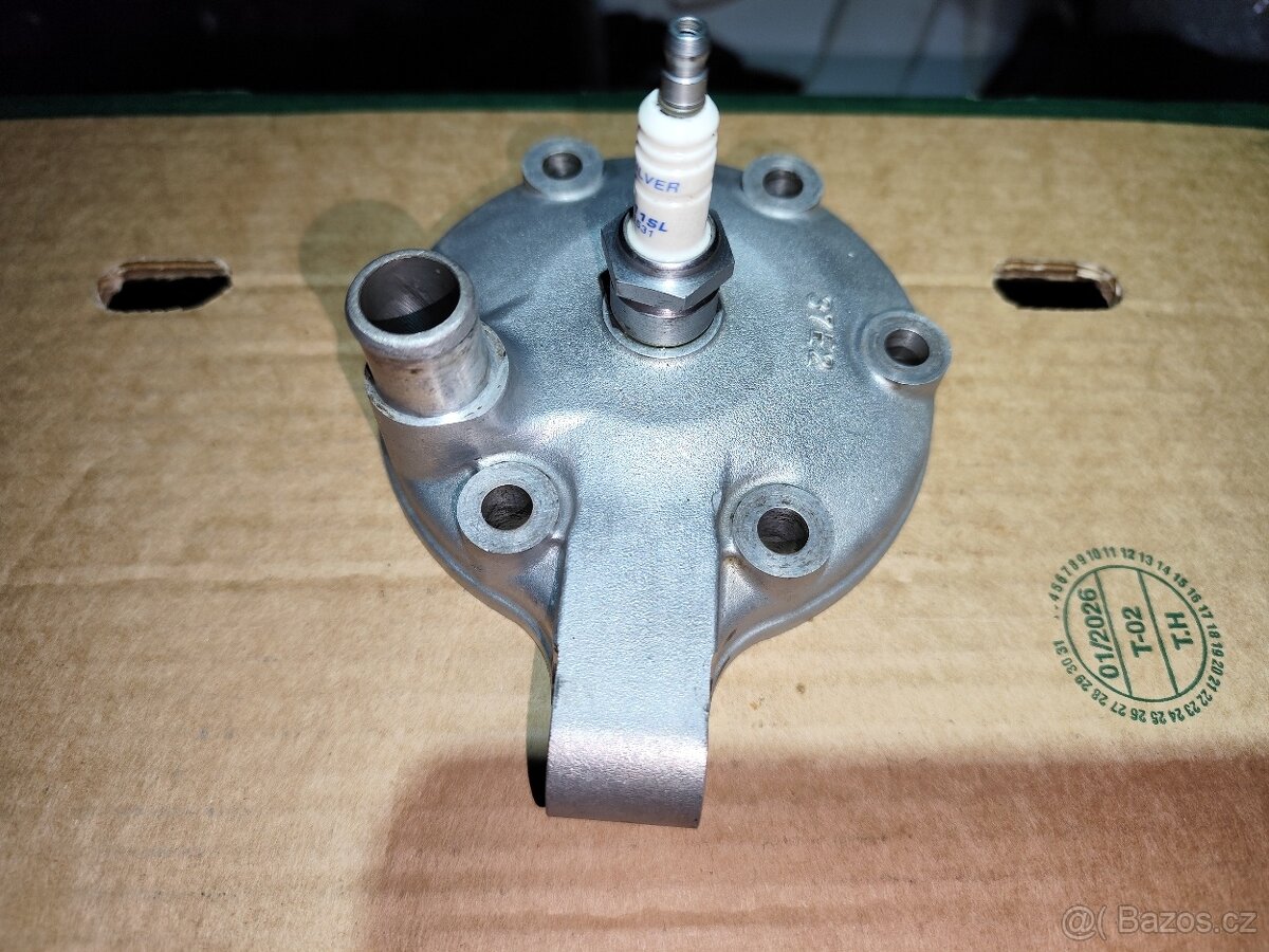 Hlava Suzuki RM 250, 1999 - 5