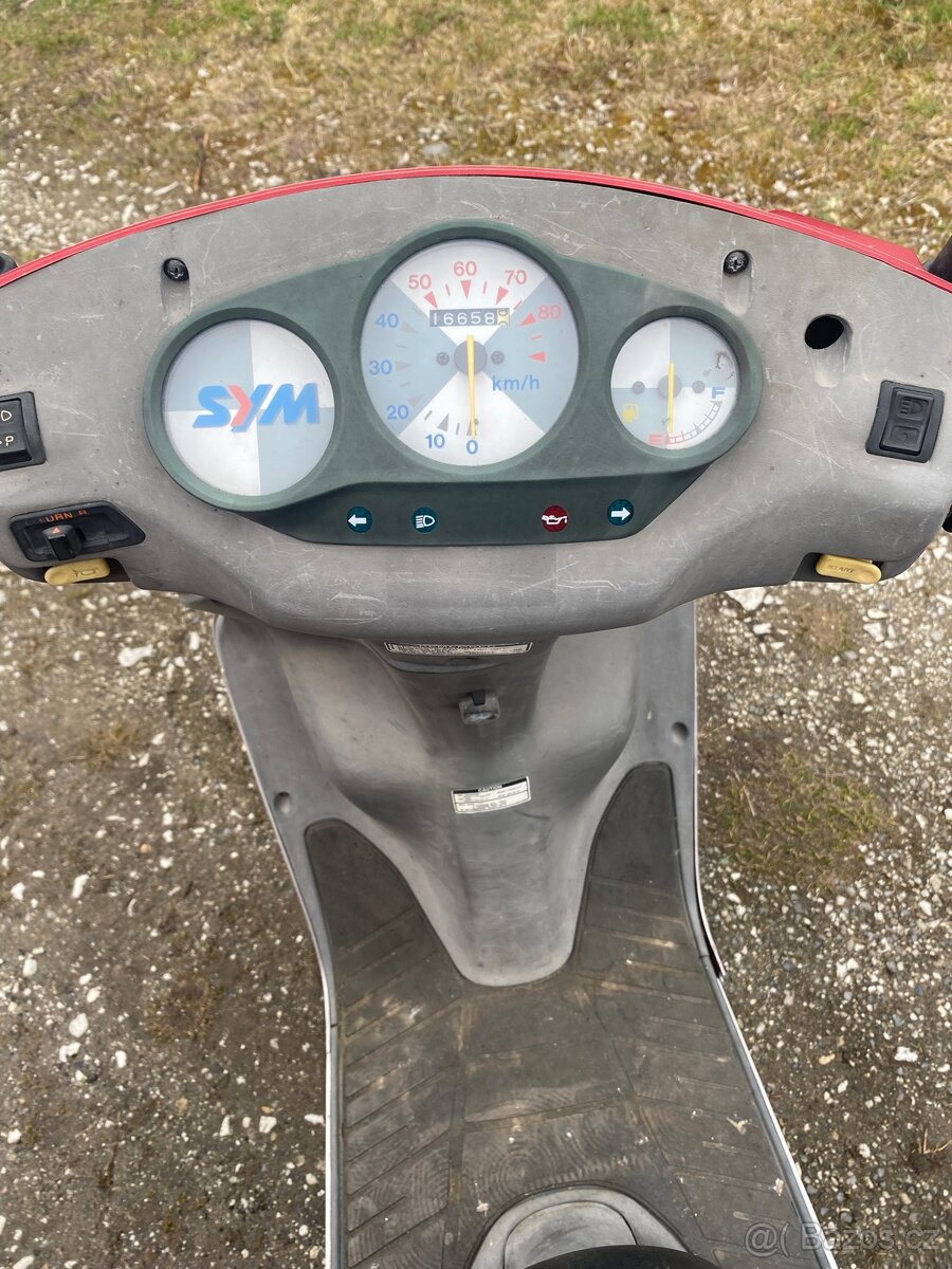 Prodám skútra značky Sym 50 4t - 5