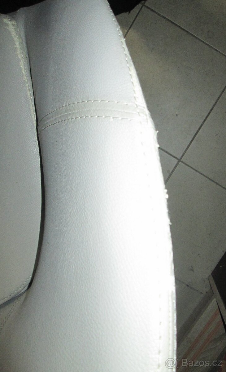 Jídelní masivní židlička do kuchyně - 5