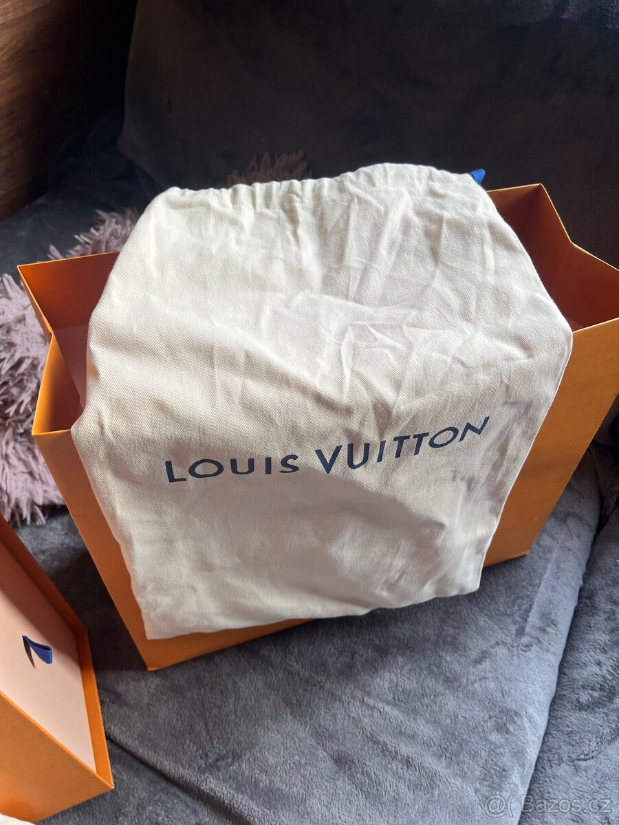 Louis Vuitton - 5