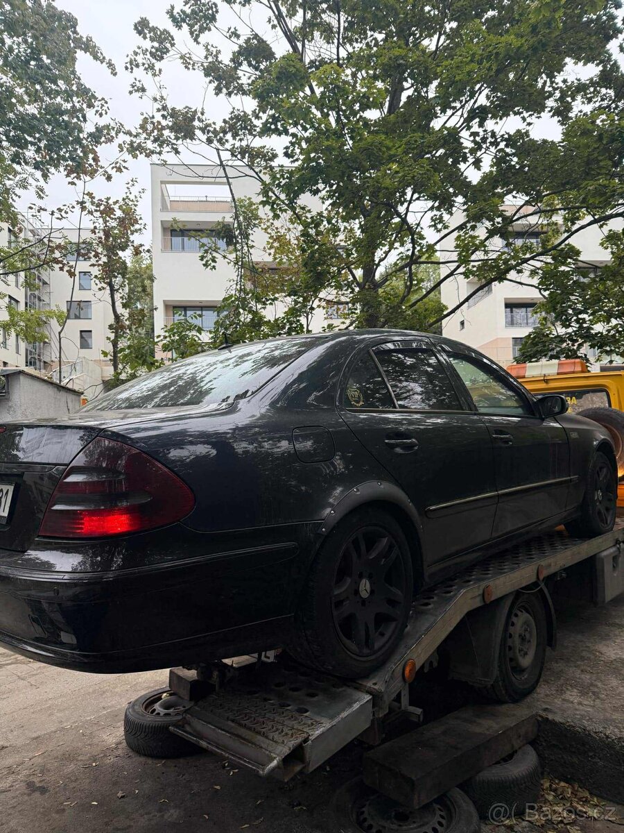 Náhradní díly Mercedes e220 w211 - 5
