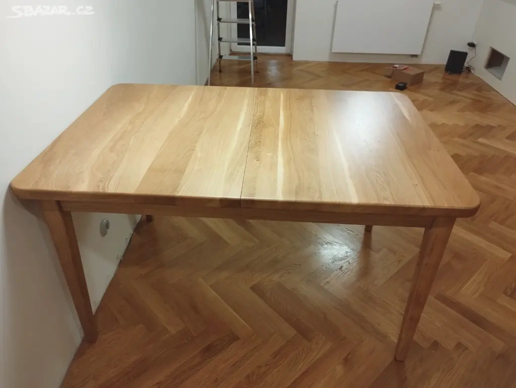 Dubový celomasivní rozkládací stůl - 5