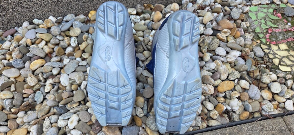 Dětské běžky, hole, boty - 5