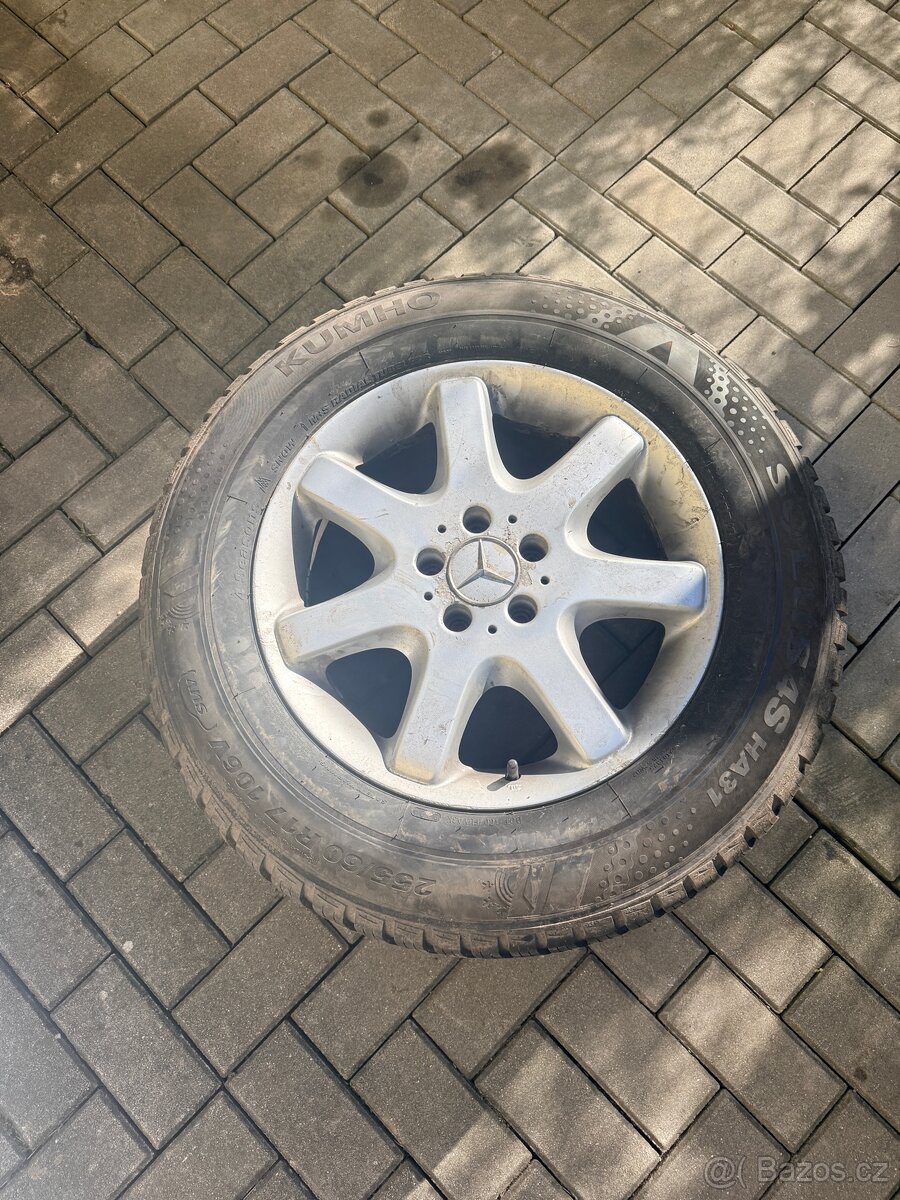 Kumho 255/60 R17 - 5