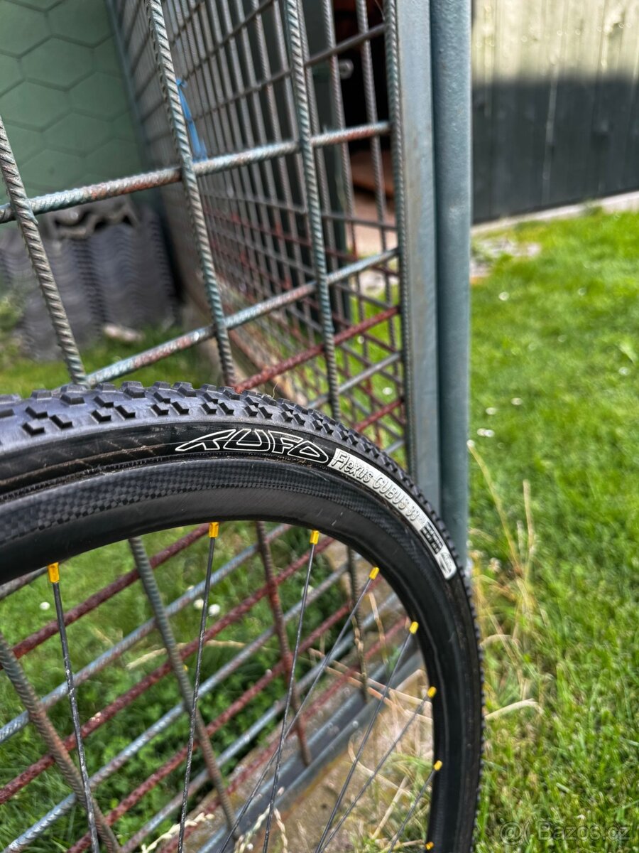 Cyklokrosové kolo Giant - 5