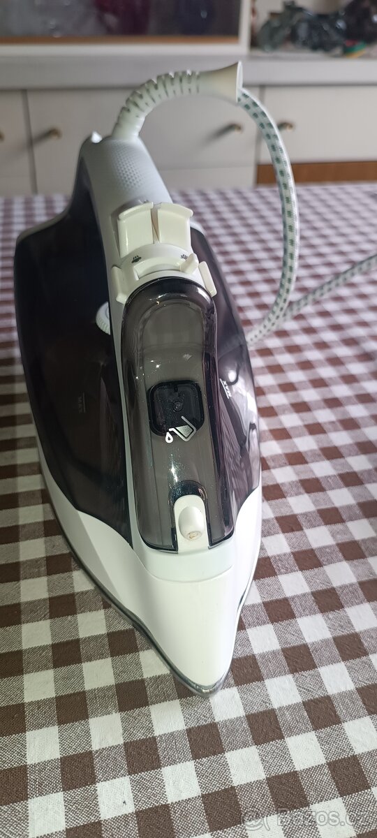 Žehlička Rowenta Effective 2000W - 5