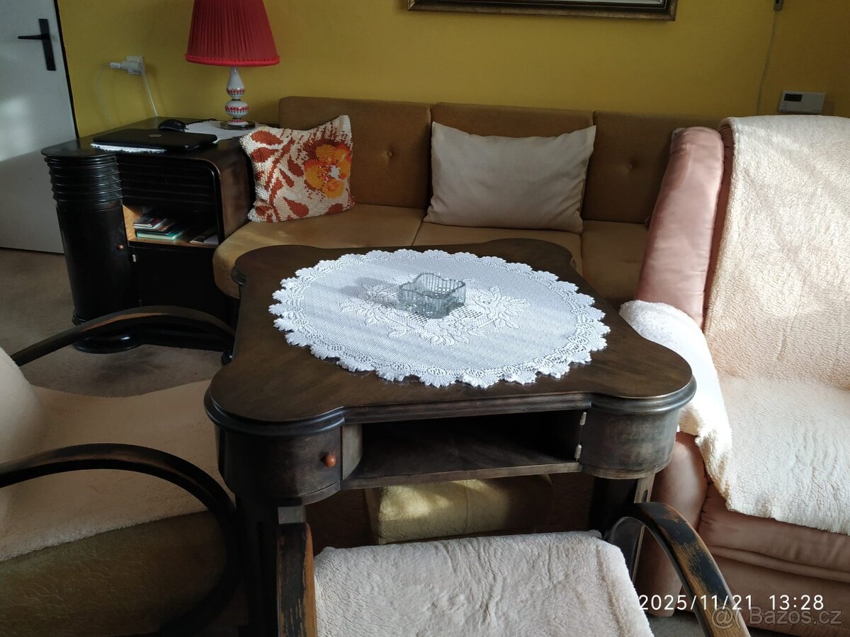 Starožitný nábytek - obývák - 5