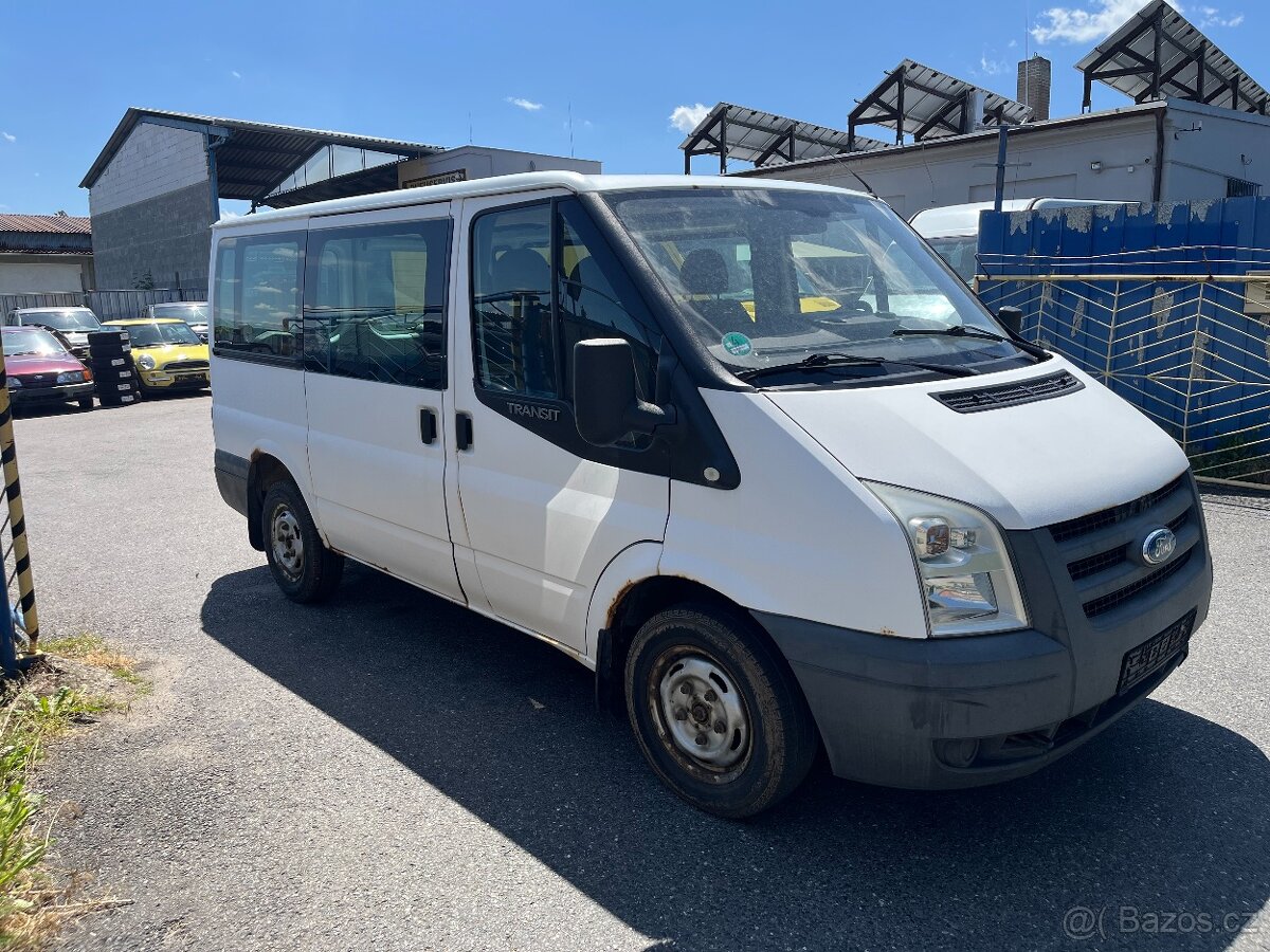 Ford Transit 2.2 TDCi bus pro 9míst - 5