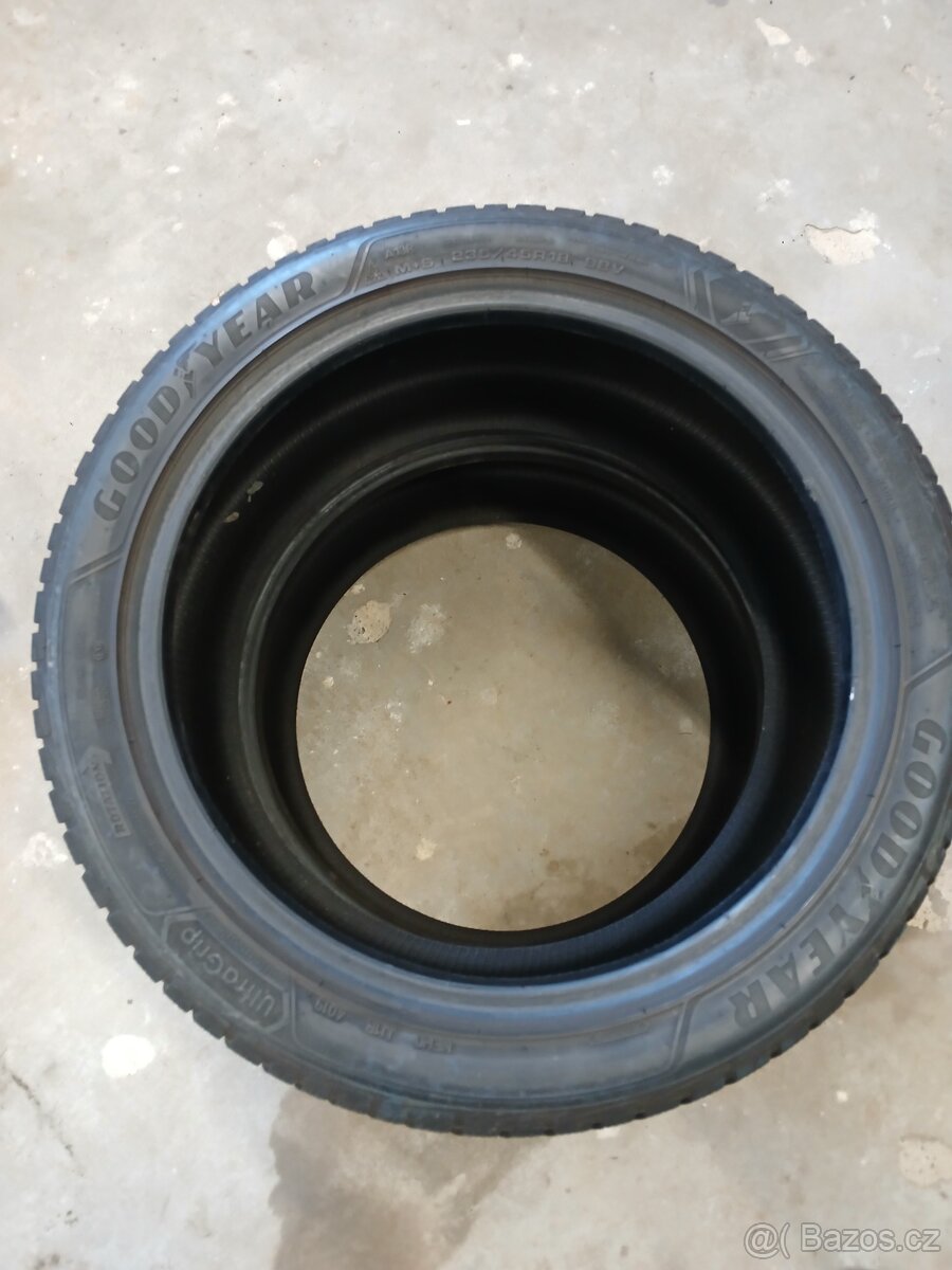 Zimni pneu 235/45 R18 - 5