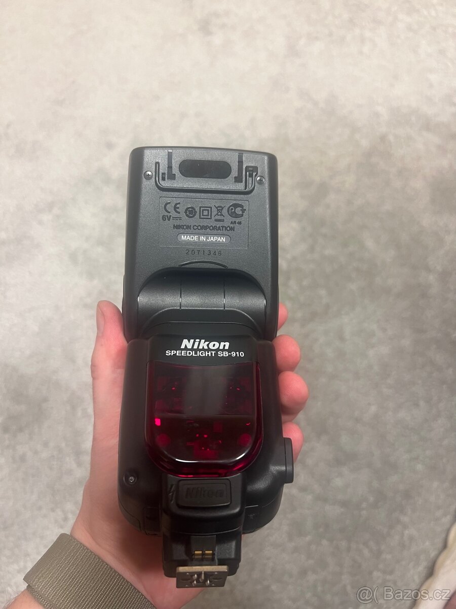 Nikon speedlight SB-910 - 5