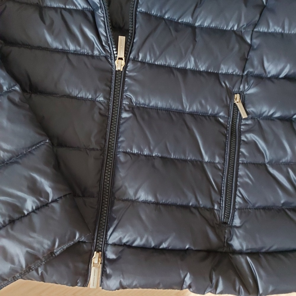 Lehká prošívaná bunda Armani - 5