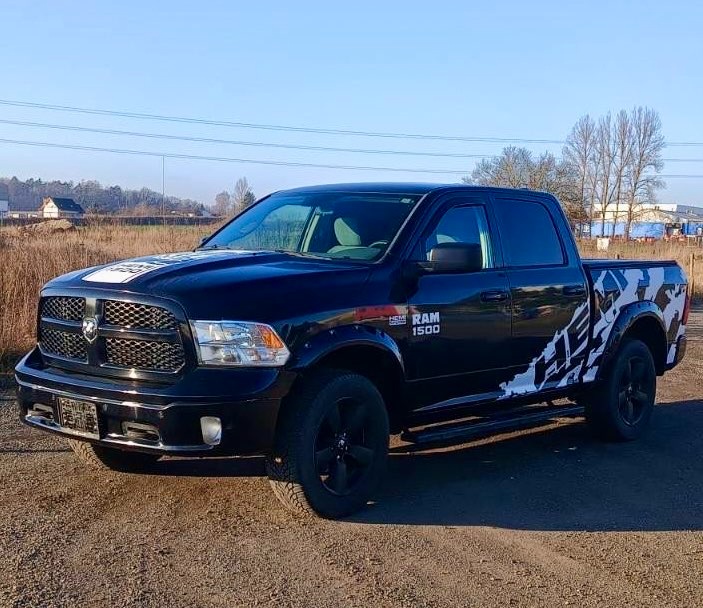Dodge RAM 1500 5.7 HEMI - 5