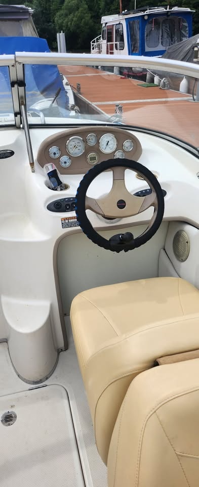 motorový člun Bayliner 602 CUDY - 5