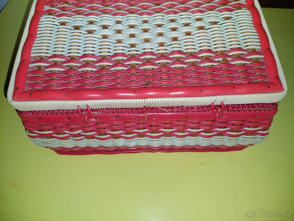 Prodám RETRO košík na šiti. - 5