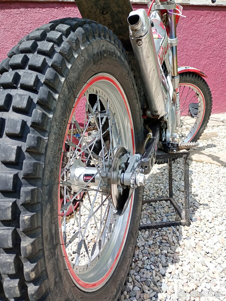 Montesa 315 ročník 2001