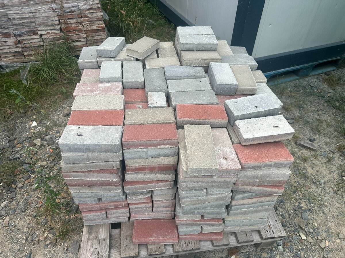 PRODEJ SKLADOVÝCH ZÁSOB - STAVEBNÍ MATERIÁL, PRAHA - 5