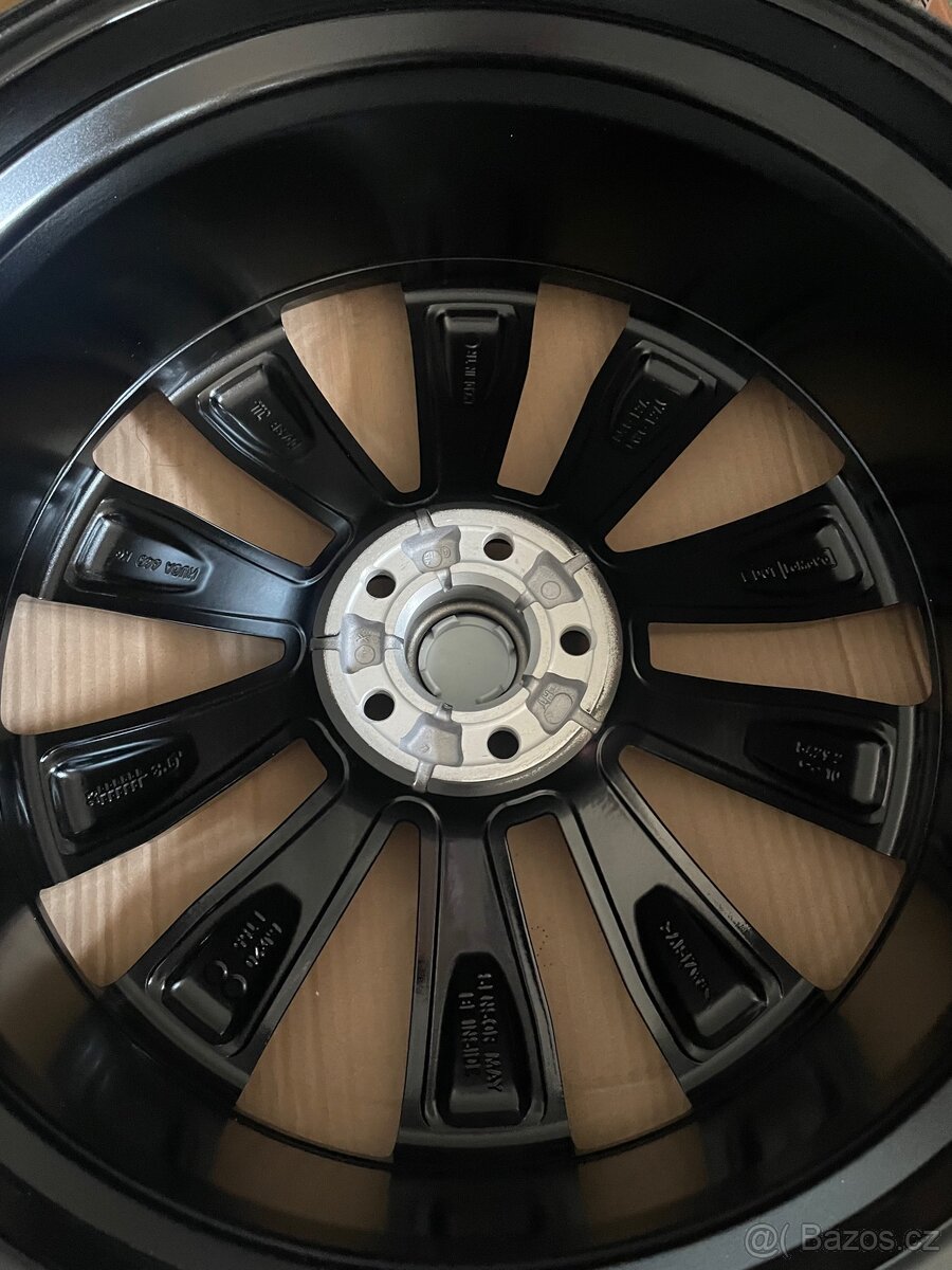 nové original alu kola Ford Kuga III mk3 r20 5x108 - 5