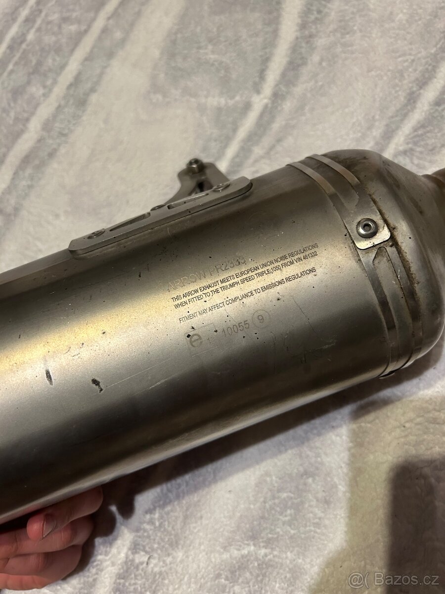 Arrow výfuky z Triumph 1050 triple speed - 5