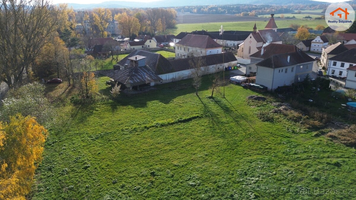 Prodej stavebního pozemku 4 191 m² - 5