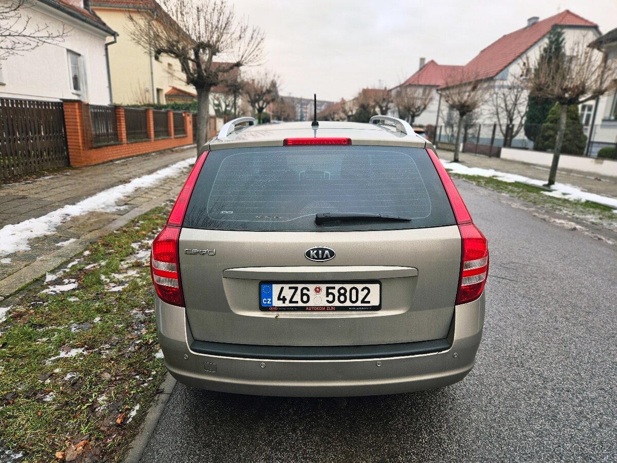 Kia Ceed 1.4 benzín 77kw 90 tis km - 5