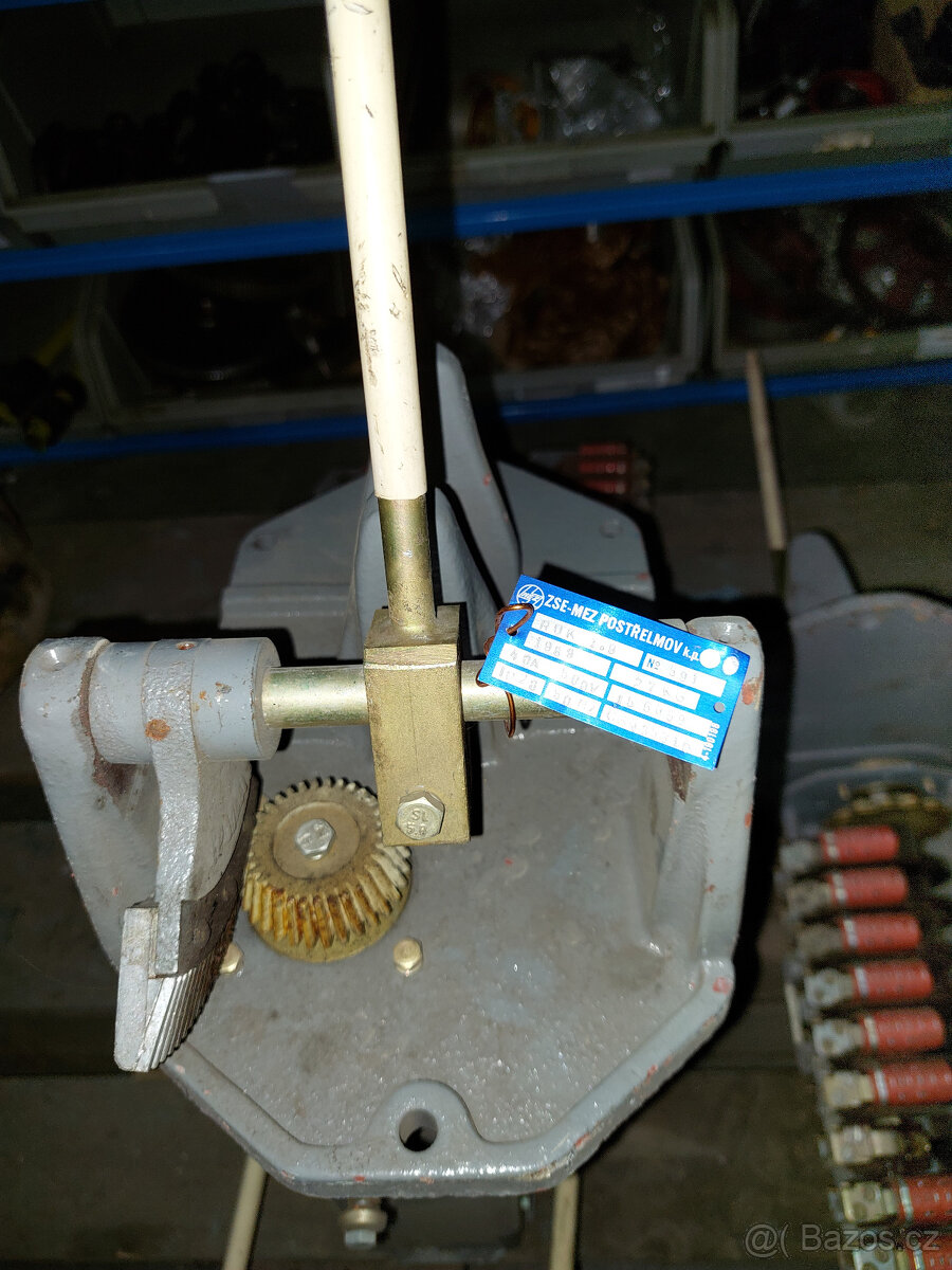 Jeřábové ovládací kontroléry. - 5