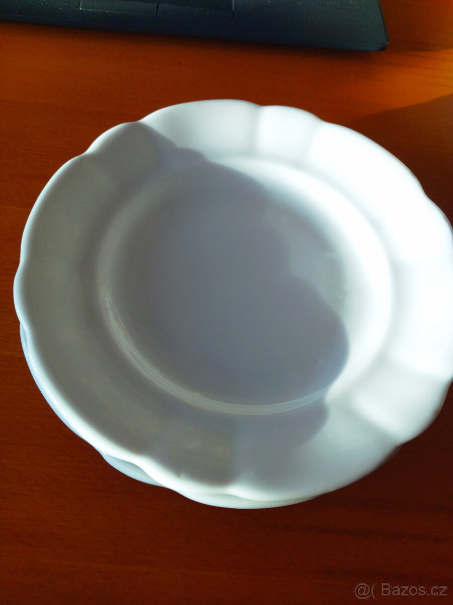 Věci z půdy-retro lžíce, ešus,talíře, plecháčky,konvička,cuk - 5