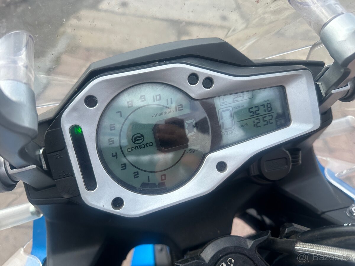 CFMOTO MT 650 Premium - 5