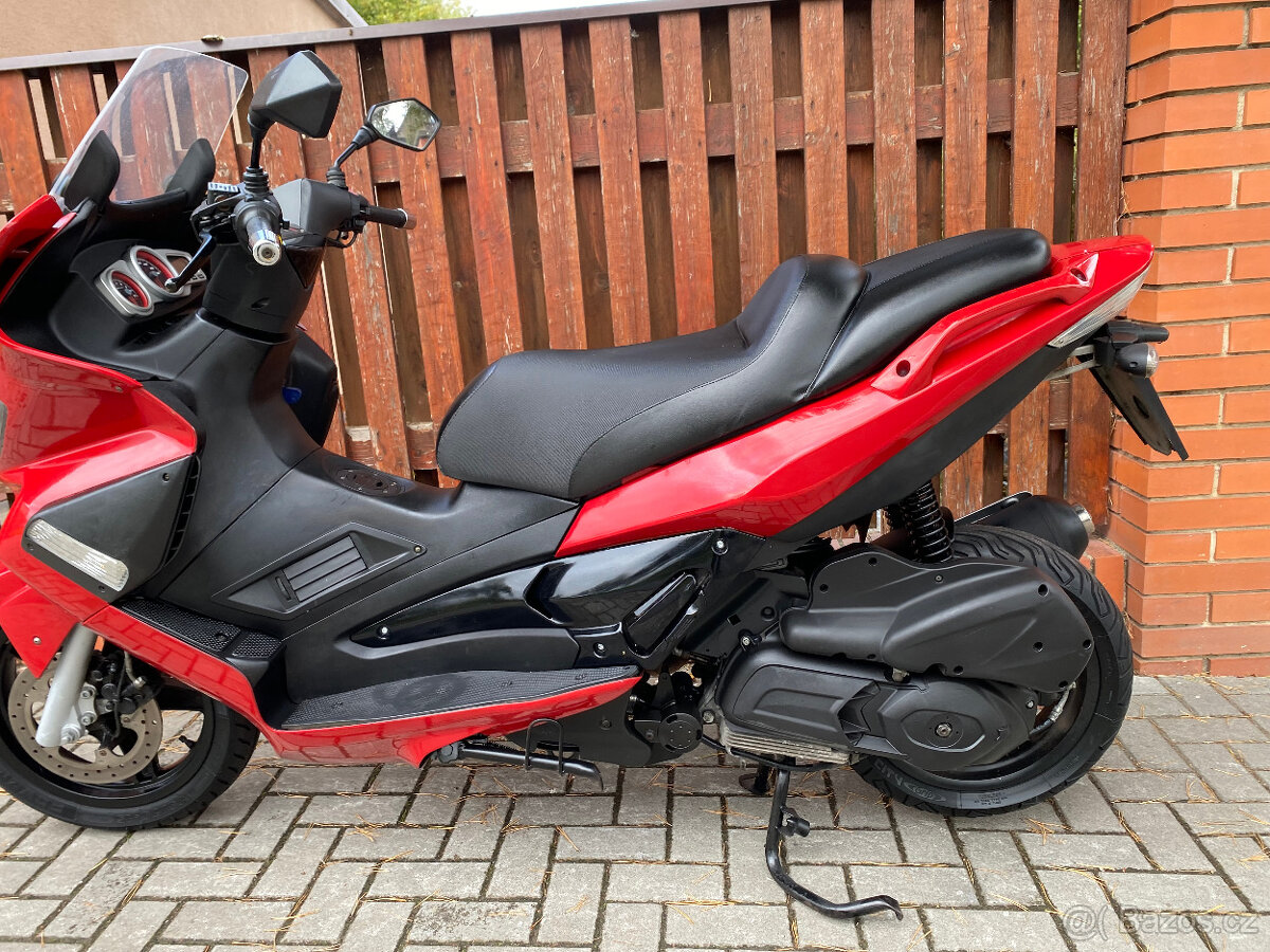 Gilera Nexus 125 i.e - 5