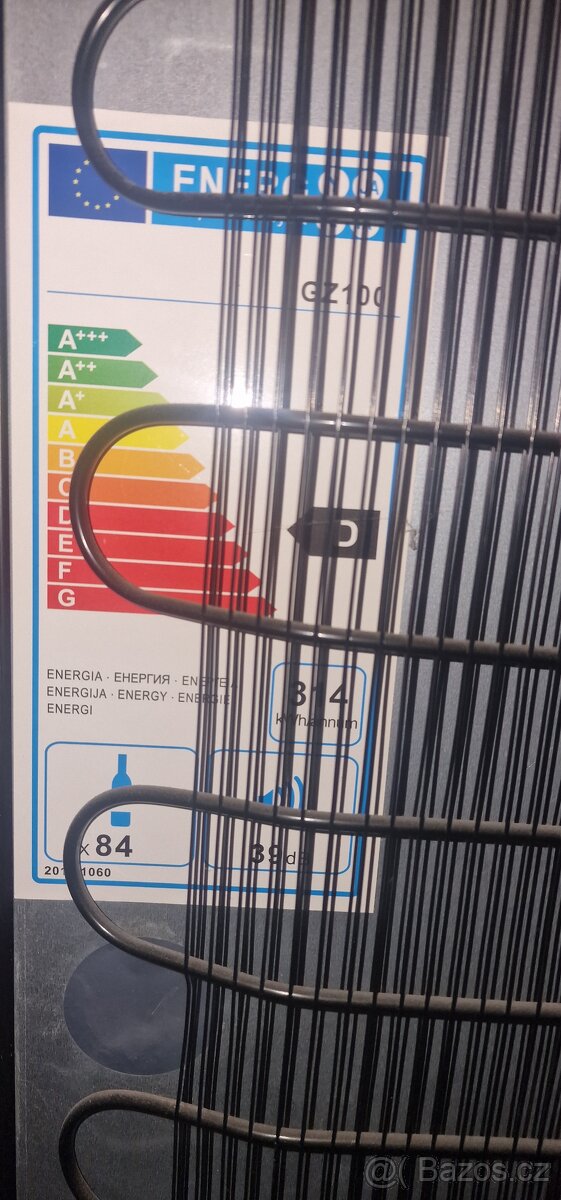 Vinotéka s kompresorem Guzzanti GZ 100 - 5