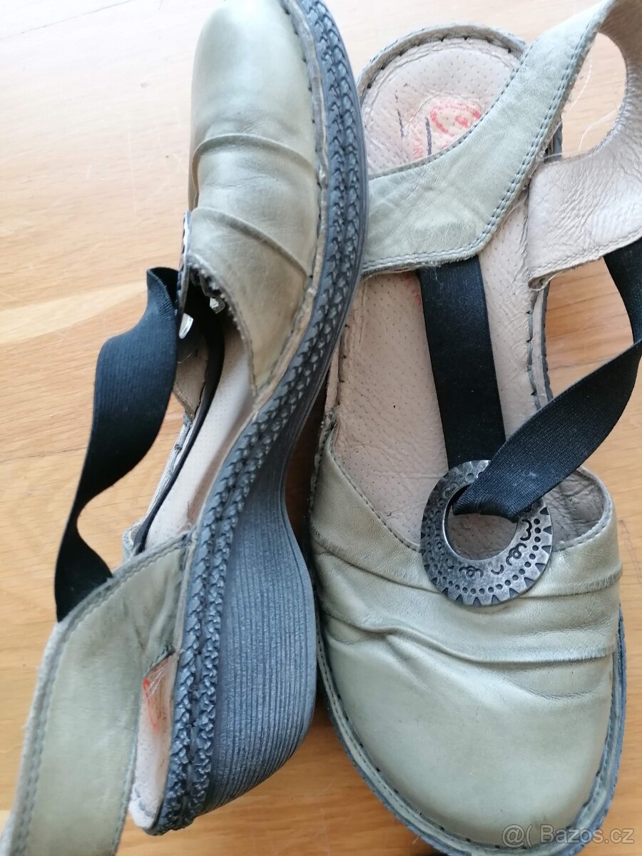 Prodám boty Rieker a Carnini vel. 40 - 5