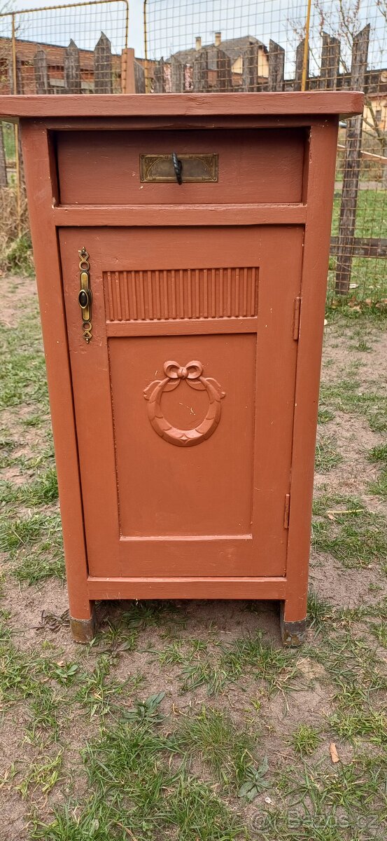 Komoda + noční stolek - 5