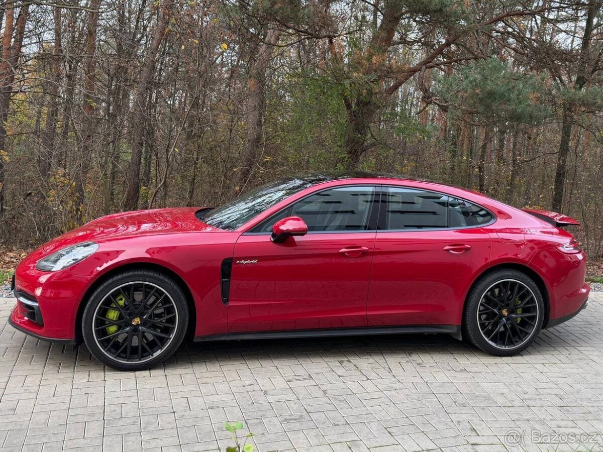 Porsche Panamera 4 E-Hybrid - 5
