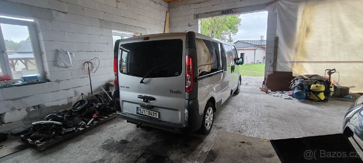 Renault trafic 2.0dci - 5