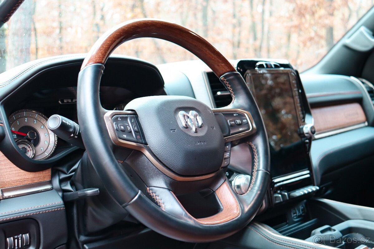 Dodge RAM 1500 Longhorn