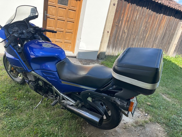 Yamaha FJ 1200 - 5