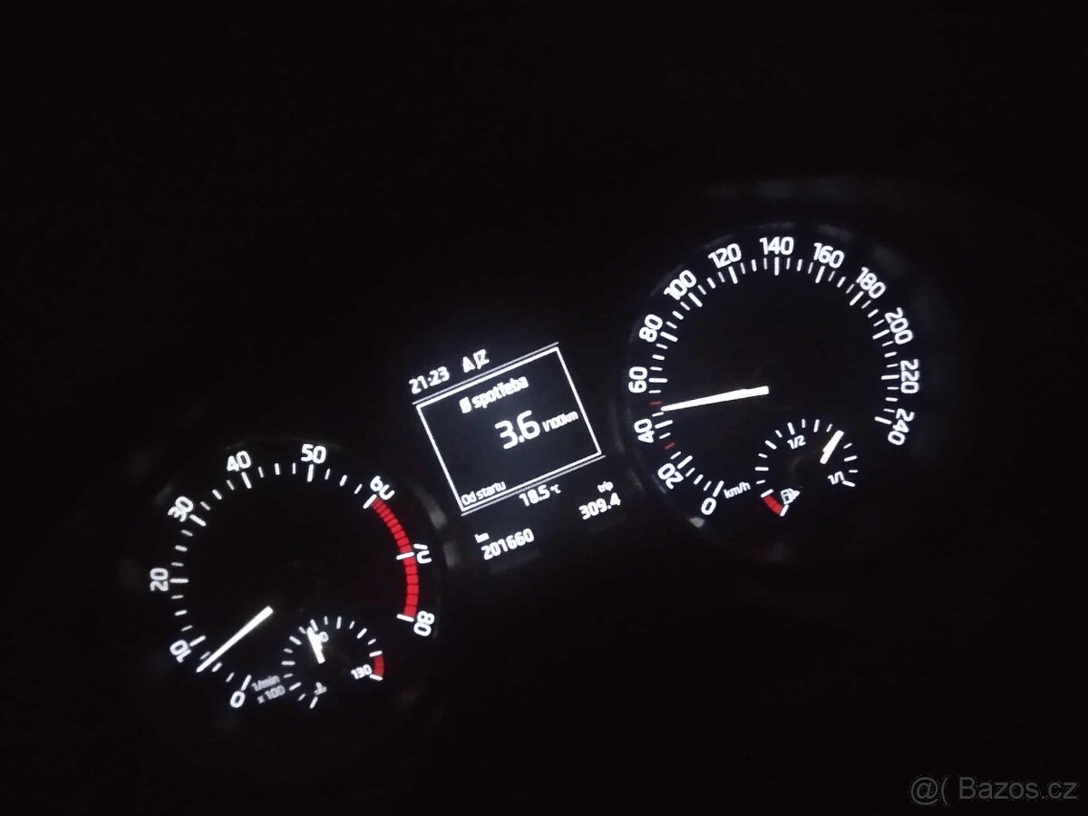 ŠKODA RAPID 1,2 TSi, 81 kW, Spaceback, r.v. : 2015 - 5