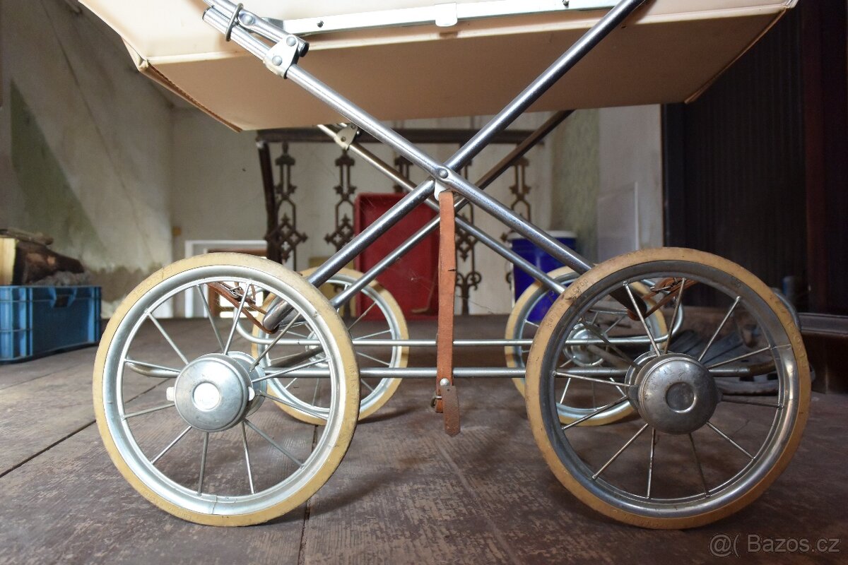 Dětský kočárek - 5