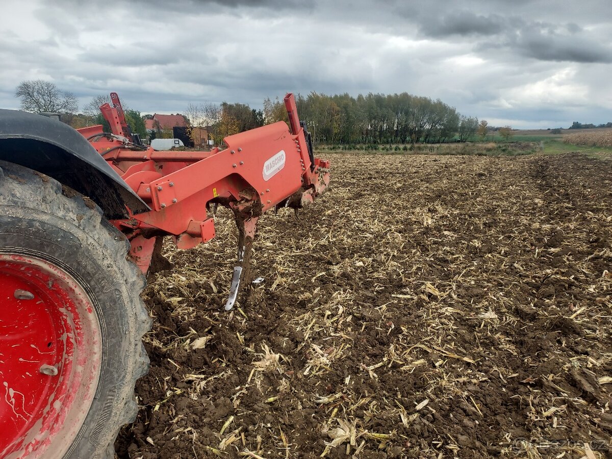 Kypřič podryvák / dlátový pluh Maschio Attila 250/5 - 5