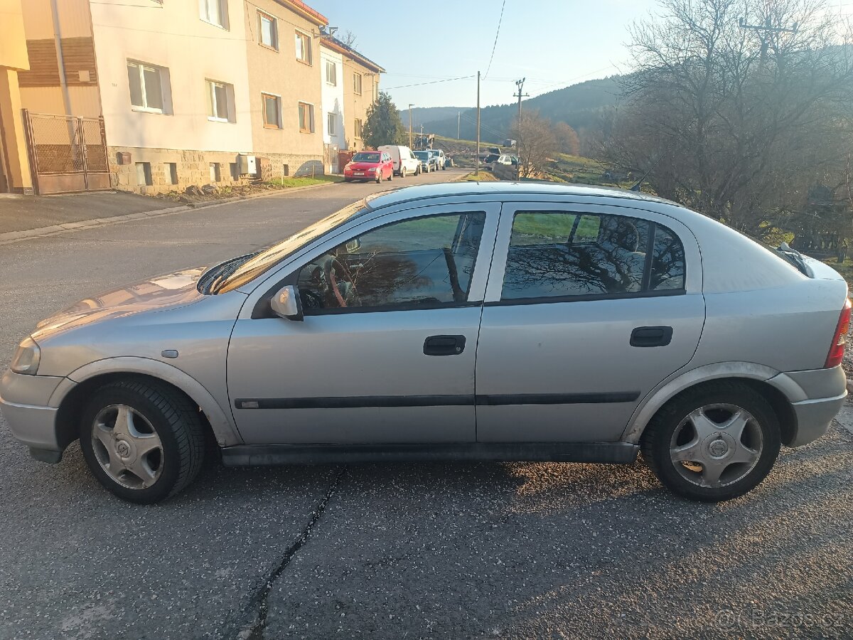 Opel Astra - 5