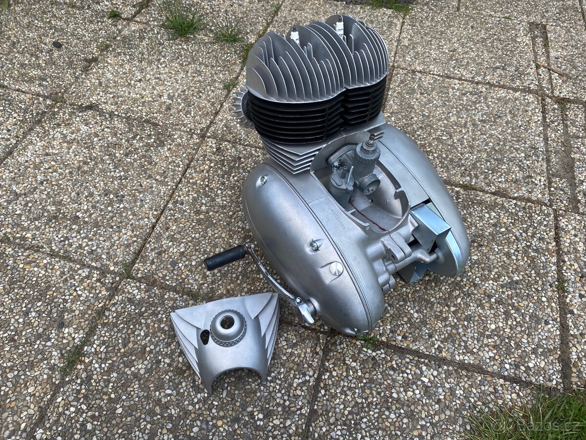 Jawa 350 / 354 kývačka - motor po Go - 5