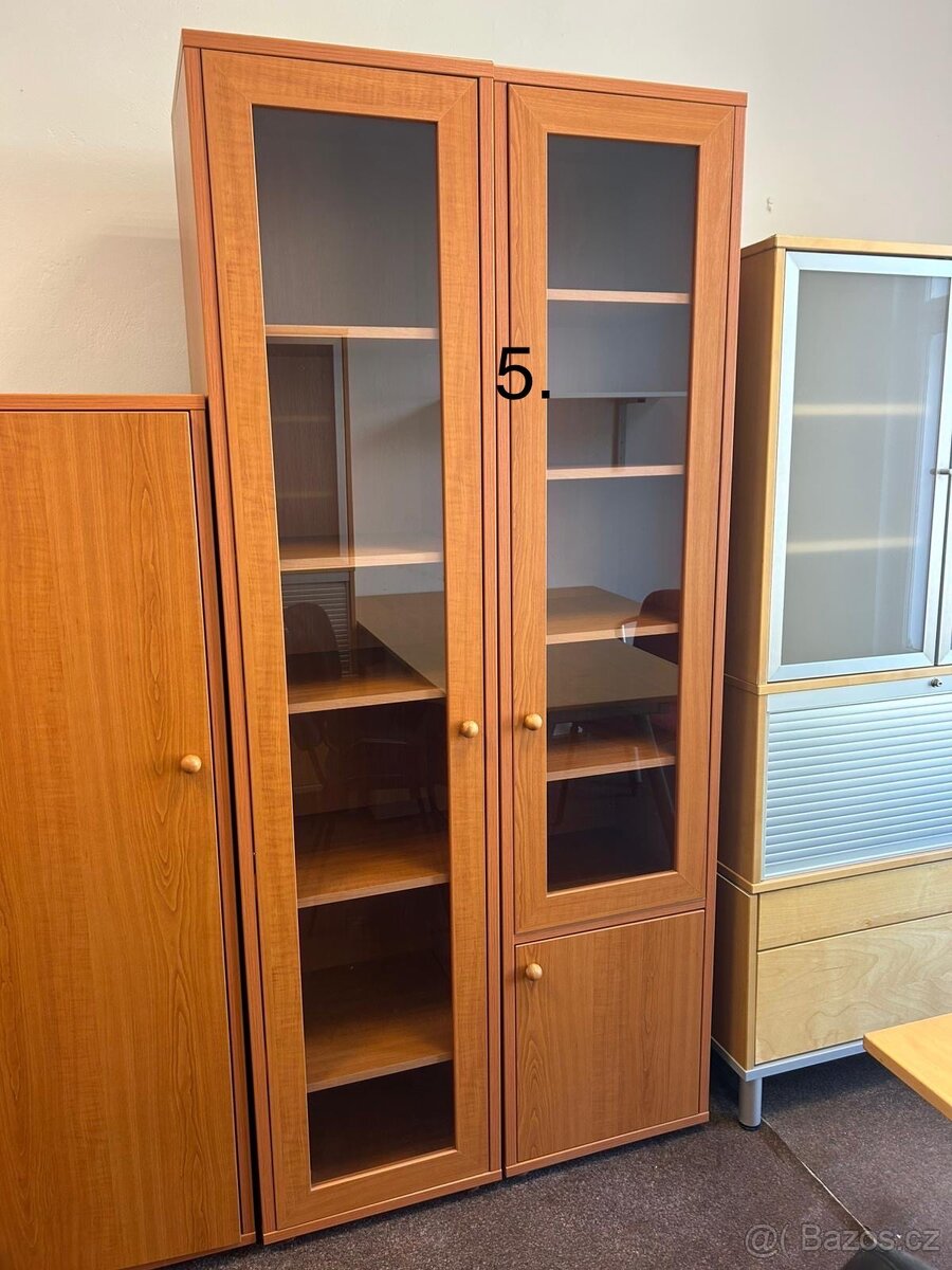 Nábytek z kanceláře vše je jednotlivě k prodeji - 5