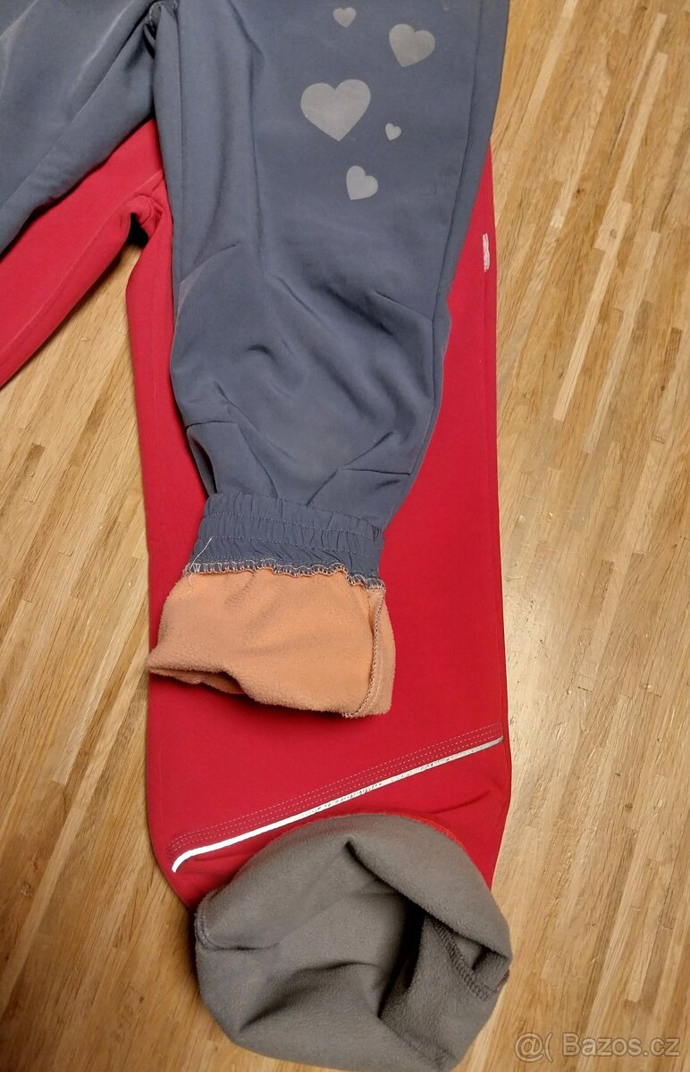 Softshellové kalhoty v. 134 a modré sportovní v.128 - 5